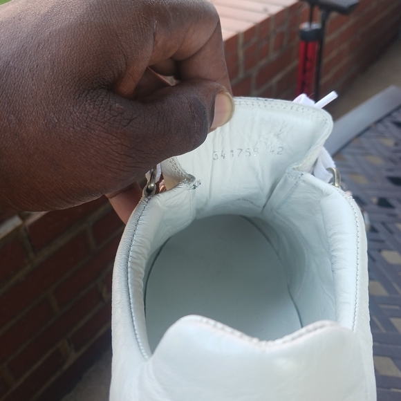 All white low cut Balenciaga shoes - Picture 4 of 4